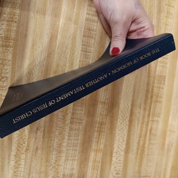 The Book of Mormon, Another Testament of Jesus Christ Paperback Book - Picture 3 of 12